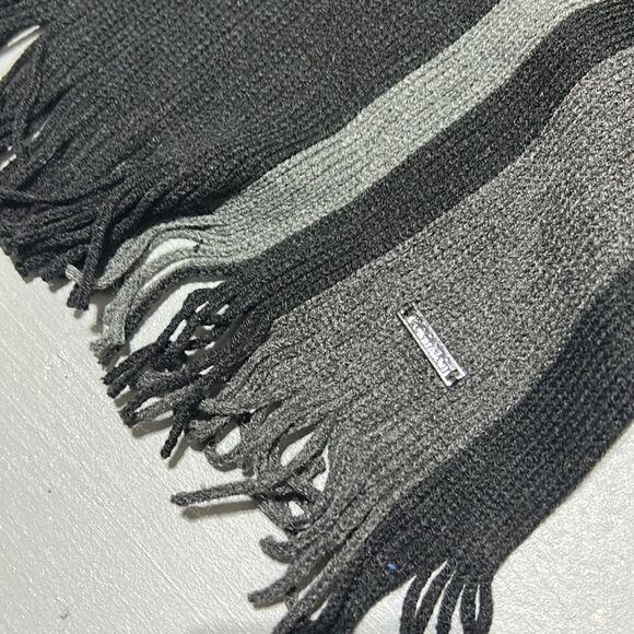 Calvin Klein Scarf - Picture 4 of 5